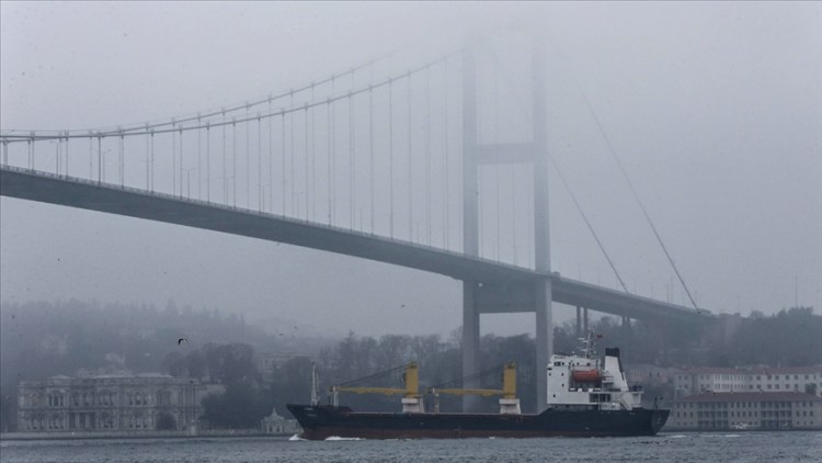 İstanbul Boğazı’nda gemi geçişleri çift yönlü trafiğe açıldı