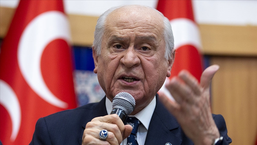 Bahçeli: Kabe fotoğrafının yere serilmesinin faillerinin öğrencilik, eğitim, ilim ve irfan gayesiyle hiçbir bağı yoktur