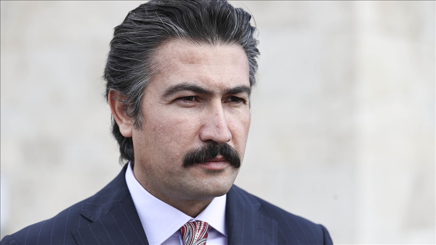 AK Parti Grup Başkanvekili Özkan: Darbecilere karşı olan herkes yeni anayasa çağrısına destek vermeli