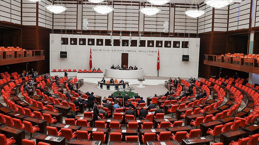 TBMM’de bu hafta gündem ‘Güvenlik Soruşturması ve Arşiv Araştırması Kanunu Teklifi’