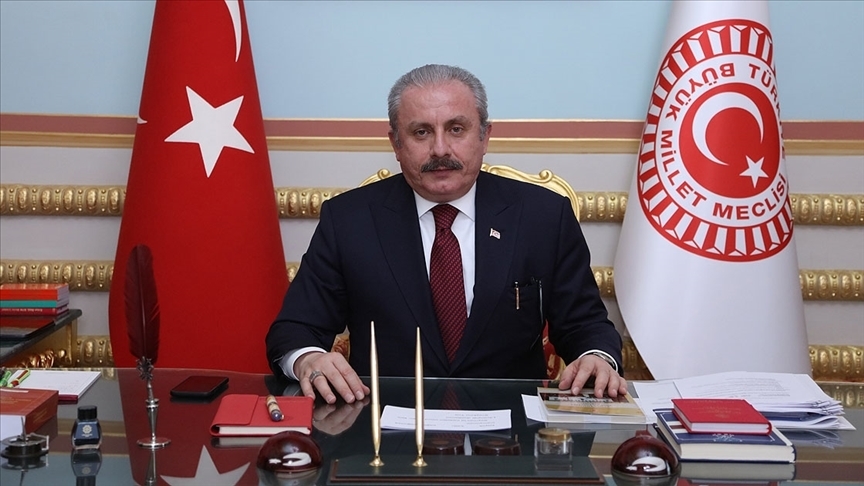 TBMM Başkanı Şentop: Türkiye’nin ihtiyacı olan yeni Anayasa konusunda elimi taşın altına koymaya hazırım
