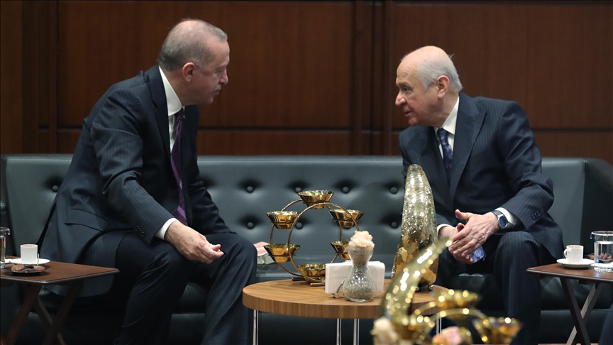 MHP Genel Başkanı Bahçeli, AK Parti Genel Başkanlığına yeniden seçilen Erdoğan’ı tebrik etti