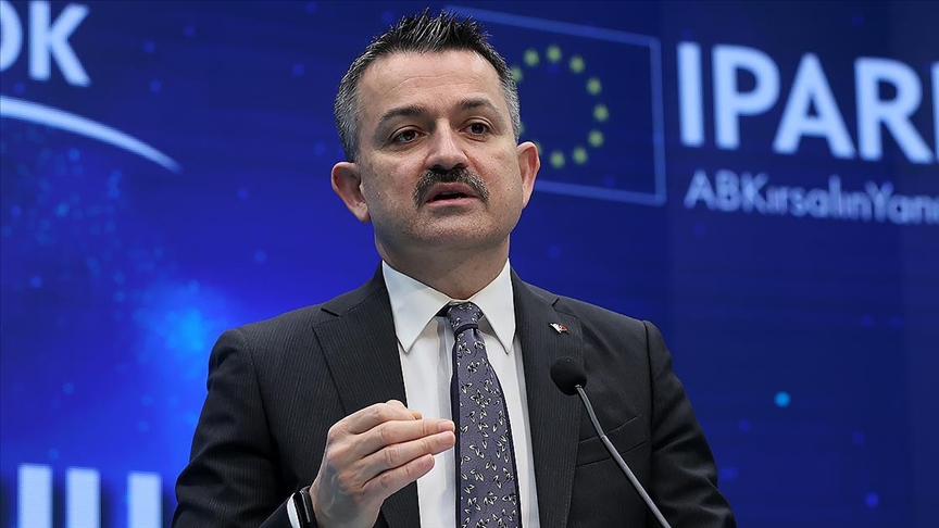 Pakdemirli: Askerimize ani değişen meteorolojik verilerden noktasal bilgilere kadar her türlü veriyi anlık aktarıyoruz