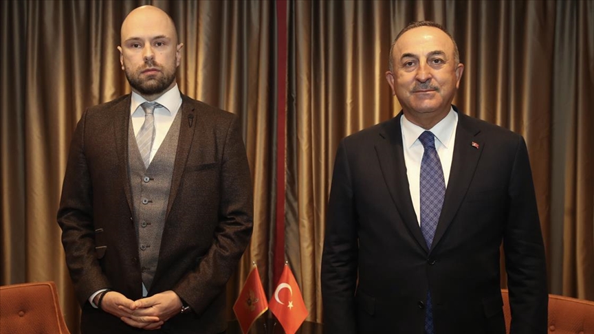Dışişleri Bakanı Çavuşoğlu, Brüksel’de Karadağlı mevkidaşı Raduloviç’le bir araya geldi