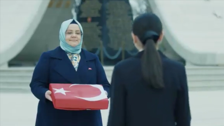 Bakan Zehra Zümrüt Selçuk’tan, Çanakkale Deniz Zaferi’nin 106. yıl dönümüne özel video