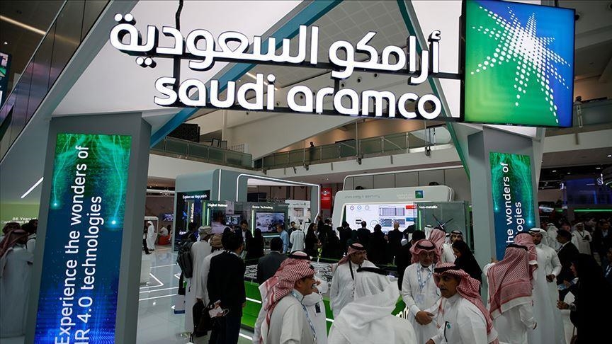 Suudi petrol şirketi Aramco’nun hisse satışı için görüşmeler yapılıyor