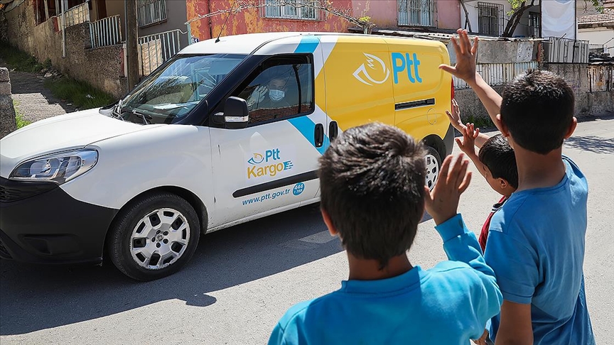 PTT aracılığıyla ‘evde sosyal yardım ödemesi’ uygulaması vatandaşları memnun etti