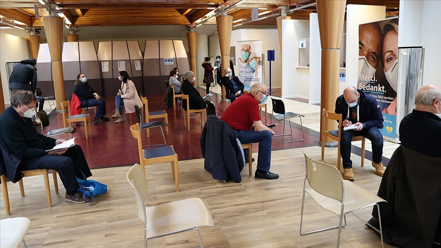 Belçika’da yetişkin nüfusun yarısı aşılandı