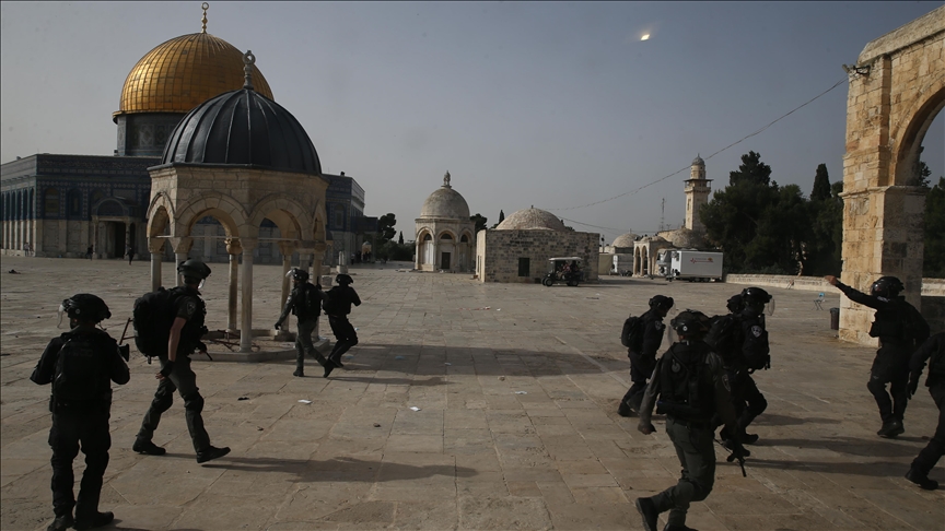 Siyasiler İsrail’in Filistinlilere yönelik Mescid-i Aksa’daki saldırılarına tepki gösterdi