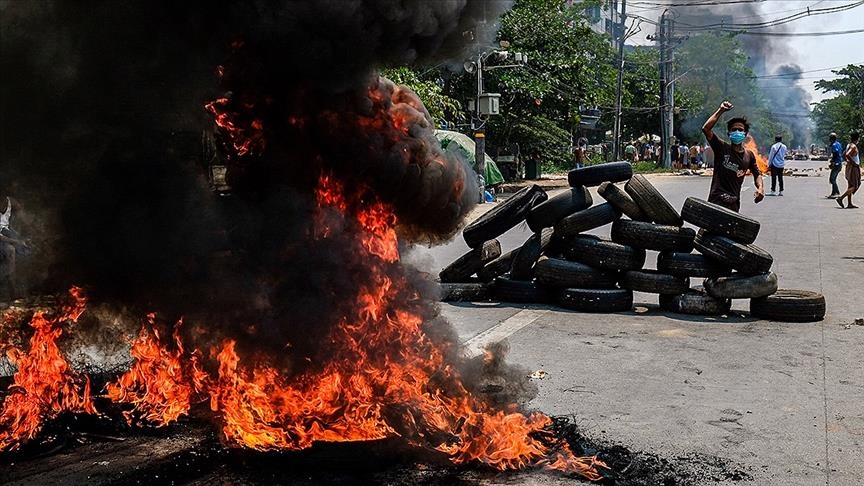 Myanmar’da Çin’e ait fabrikaları ateşe veren 28 kişiye 20 yıla kadar hapis cezası verildi