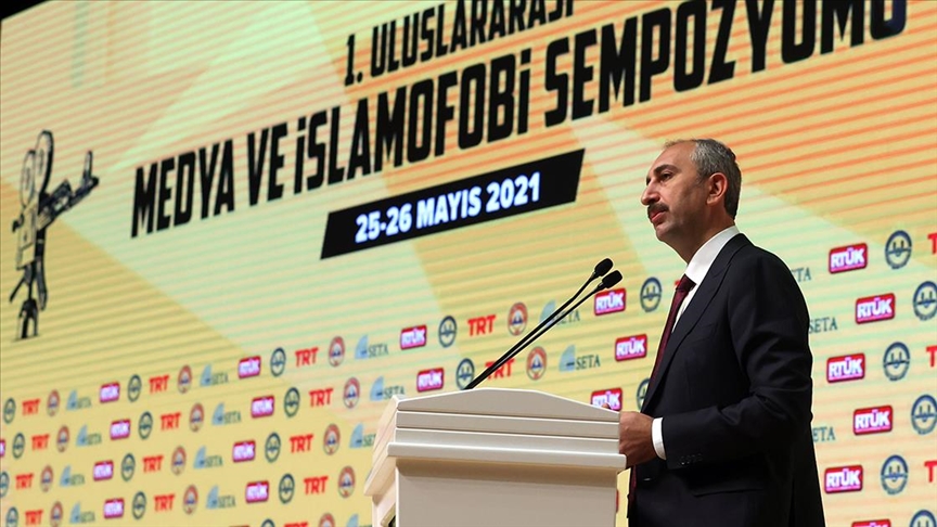 Adalet Bakanı Gül’den ‘nefret suçu’ açıklaması: Türk Ceza Kanunu’nda yeni bir düzenleme yapacağız