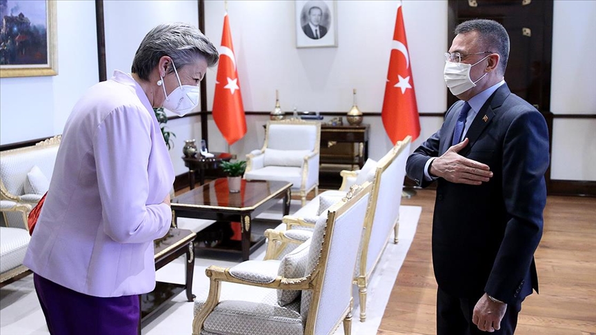 Cumhurbaşkanı Yardımcısı Oktay, AB İçişleri Komiseri Johansson’ı kabul etti