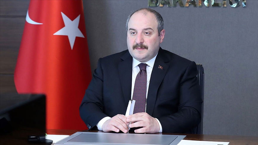 Bakan Varank: Siyaseten başarı elde edemeyen muhalefet bir sokak kabadayısının hezeyanlarından medet umar hale geldi