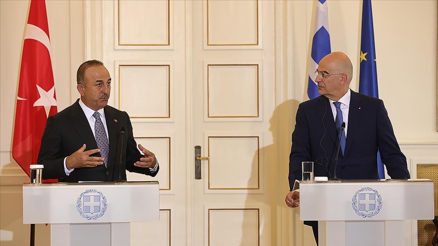 Yunanistan Dışişleri Bakanı Dendias: Aşı olmuş vatandaşlar her iki ülkeyi (Türkiye) karşılıklı ziyaret edebilecek