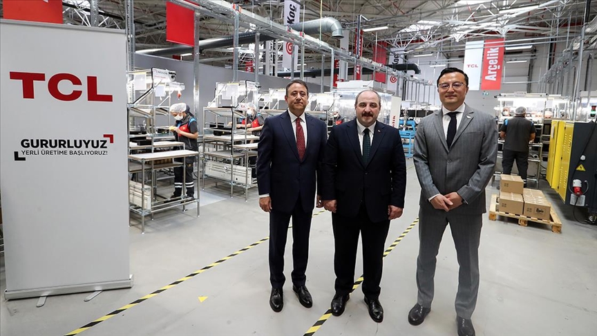 Global markaların Türkiye’de akıllı telefon üretimlerine bir yenisi daha eklendi