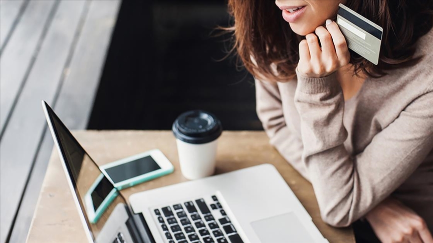 E-ticaret müşterisi salgın döneminde en çok ‘moda’ alışverişi yaptı