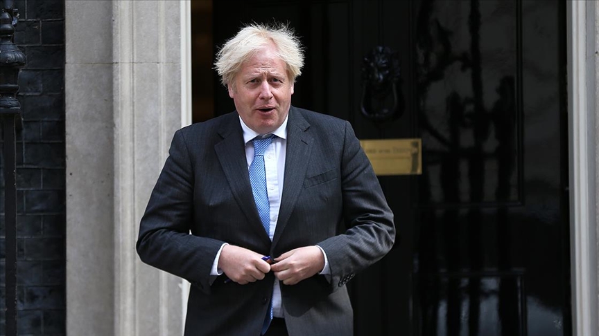 İngiltere Başbakanı Johnson: Sağlık Bakanı’na güvenim tam