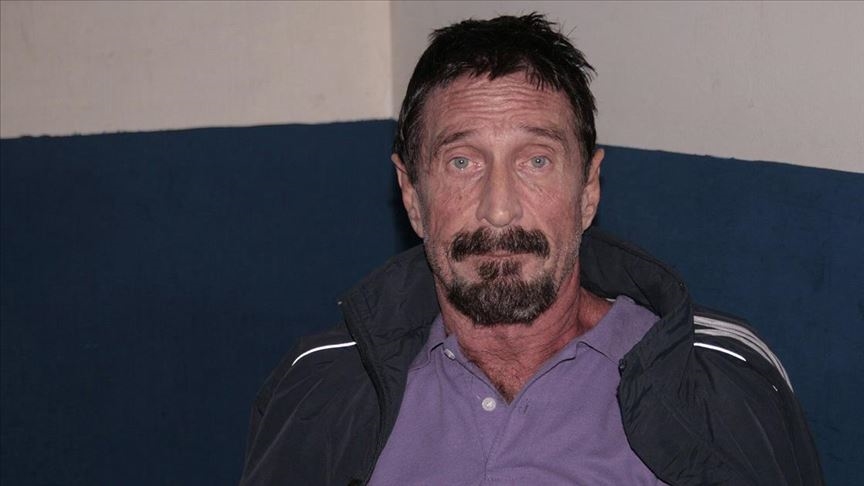 Antivirüs yazılımcısı John McAfee Barselona’da cezaevindeki hücresinde ölü bulundu