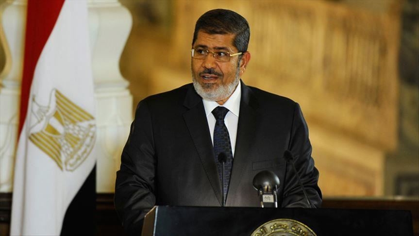 Mahkeme salonunda vefatının 2. yılında Muhammed Mursi