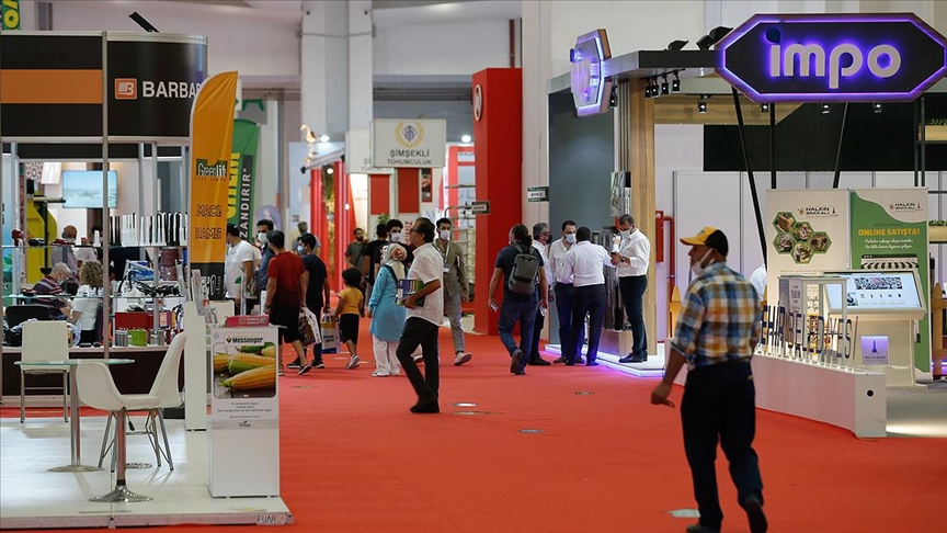 İzmir’deki tarım fuarında Türk firmaları 900 milyon doları aşan anlaşmalar imzaladı