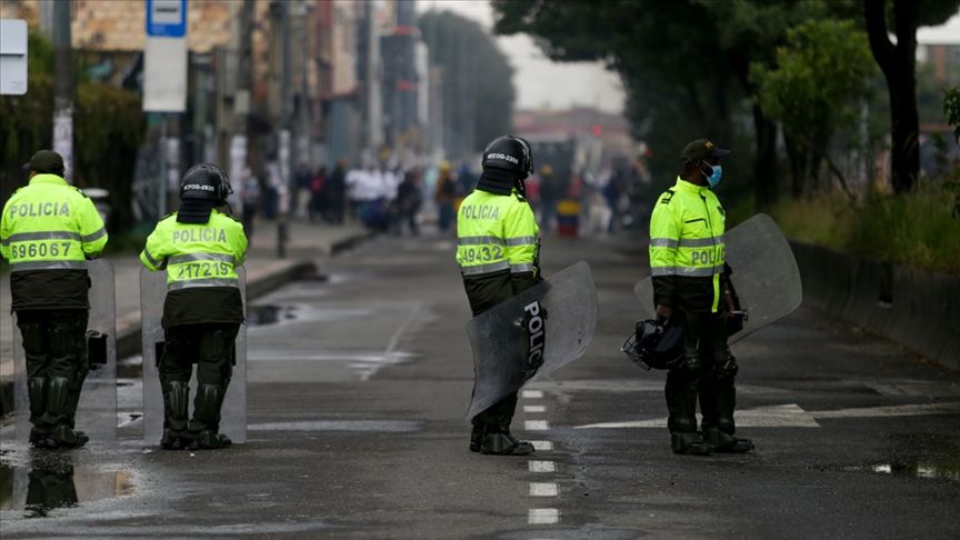 Kolombiya’da binlerce kişi hükümet karşıtı protestolar düzenledi