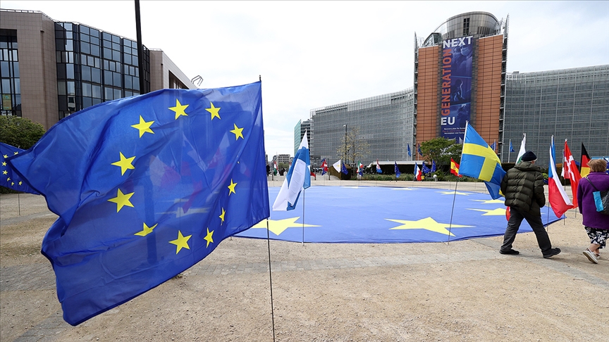 AB’nin Kovid-19 aşı sertifikası yasalaştı