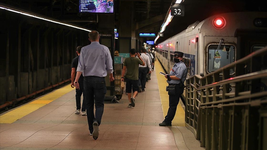 ABD’de Kovid-19 salgınında son 24 saatte 324 kişi hayatını kaybetti