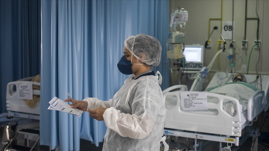 Brezilya’da bilim insanları bir hastanın 218 gündür Kovid-19’u neden atlatamadığını araştırıyor