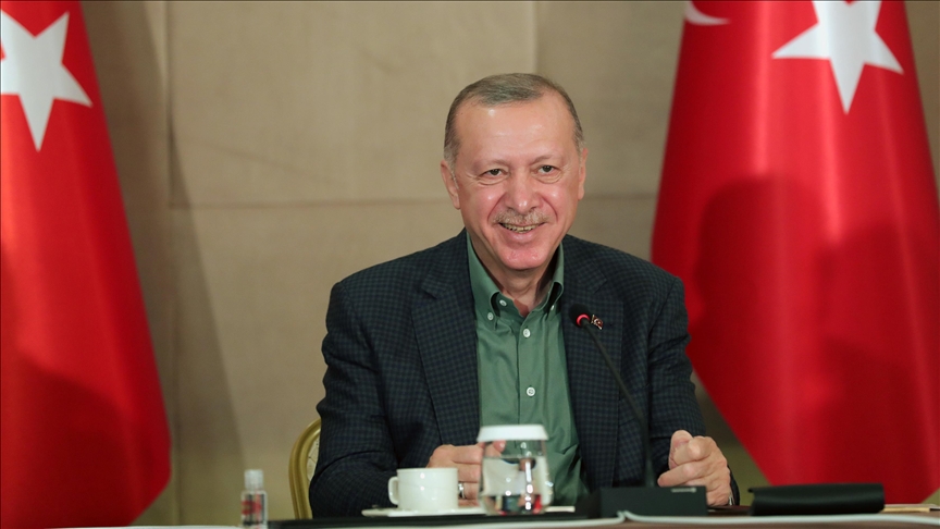 Cumhurbaşkanı Erdoğan, çevrim içi ‘Babalar Günü’ etkinliğinde gençlerle bir araya geldi