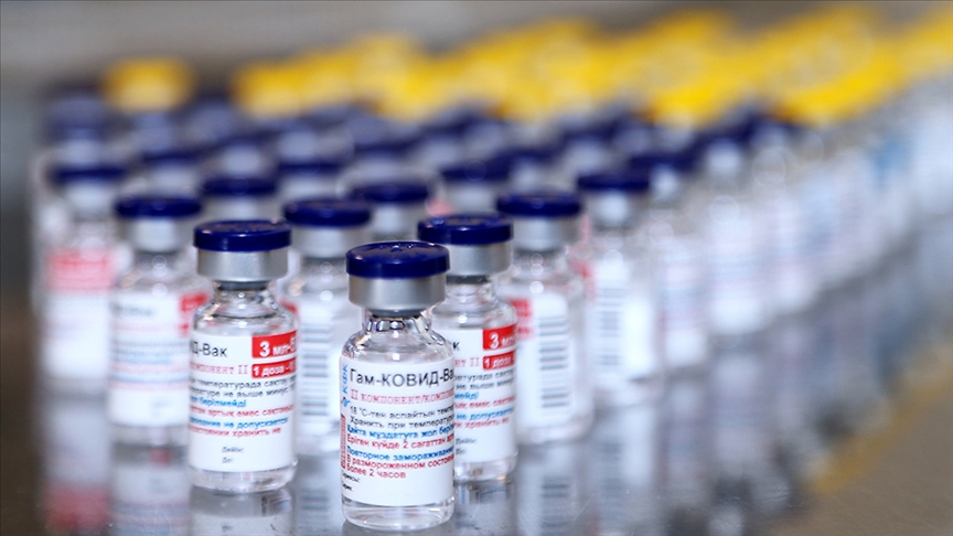 Hindistan, Rusya’nın Kovid-19’a karşı geliştirdiği ‘Sputnik V’ aşısının üretimini onayladı