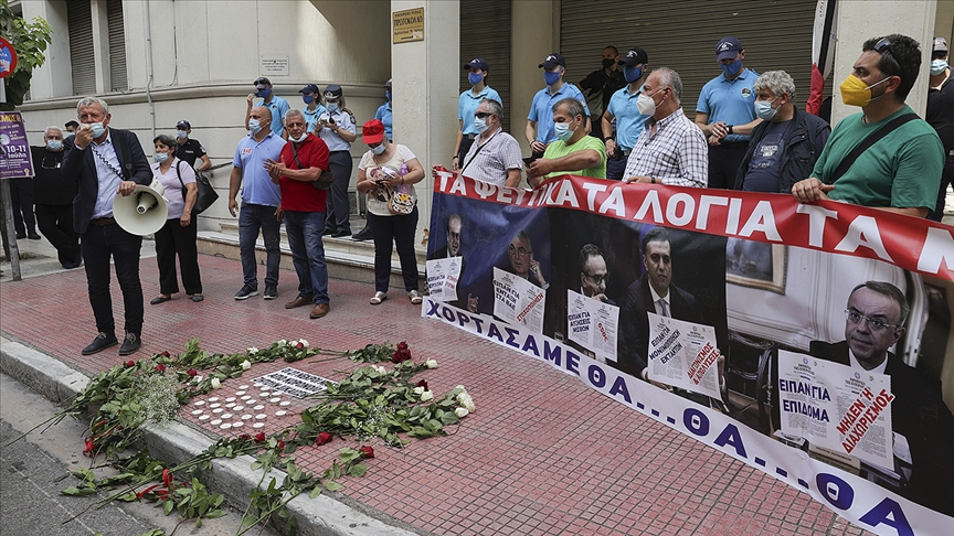 Yunanistan’da sağlık çalışanları iş durdurma eylemine gitti