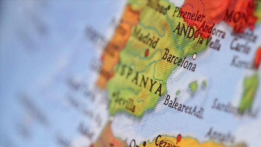 Kovid-19 turizmle geçinen İspanya’nın Balear ve Kanarya adalarını derinden etkiledi