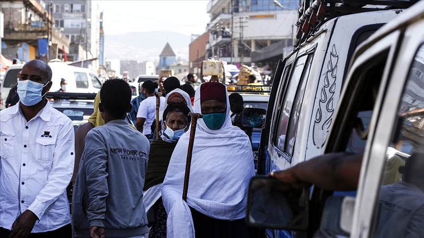 Afrika’da Kovid-19 vaka sayısı 5 milyona yaklaştı