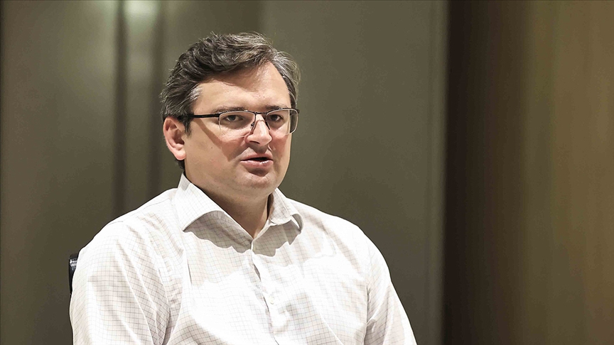 Ukrayna Dışişleri Bakanı Kuleba, NATO’yu üyelik için reform listesi vermeye çağırdı