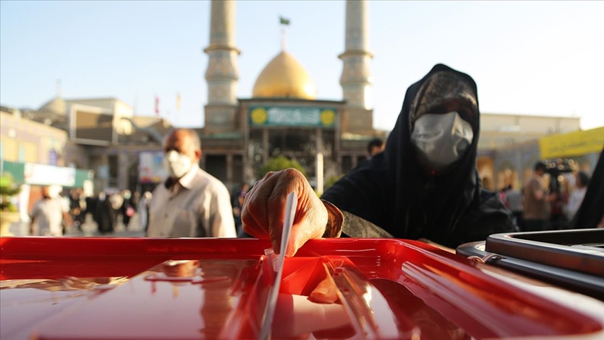 İran Cumhurbaşkanlığı seçimlerinde Tahran’daki seçmenlerin yüzde 26’sı sandığa gitti