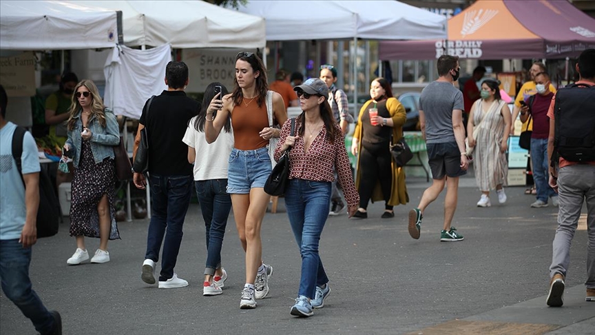ABD’de Kovid-19 salgınında ölenlerin sayısı 599 bin 672’ye yükseldi