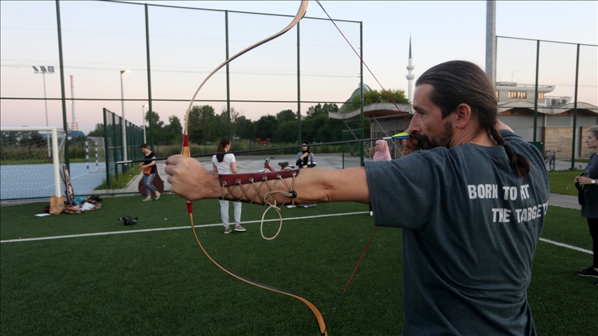 Hırvatistan’da ‘Geleneksel Türk Okçuluğu’ kursu açıldı
