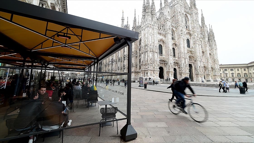 İtalya’da son 24 saatte 951 Kovid-19 vakası kaydedildi