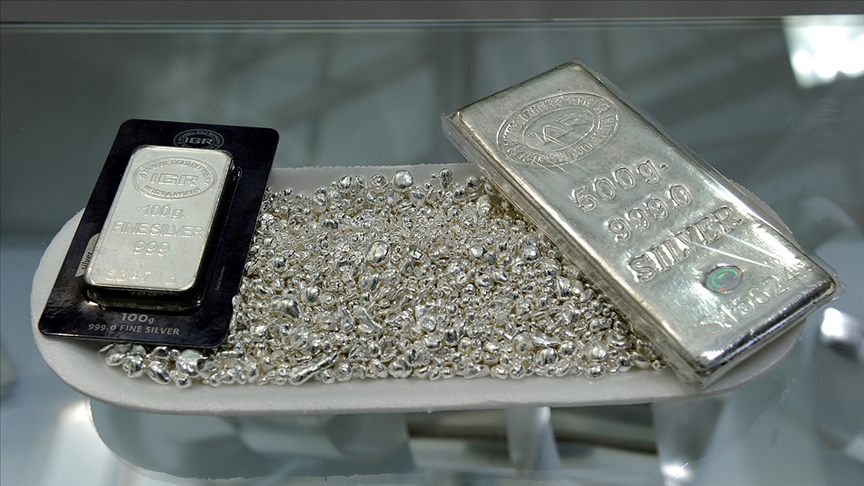 Fed’in ‘şahin’ öngörüleri ve Çin’in önlemleri emtia piyasasında tozu dumana kattı