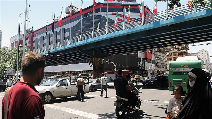 İran’daki anket sonuçları cumhurbaşkanlığı seçimlerine katılımın düşük olacağını ortaya koydu