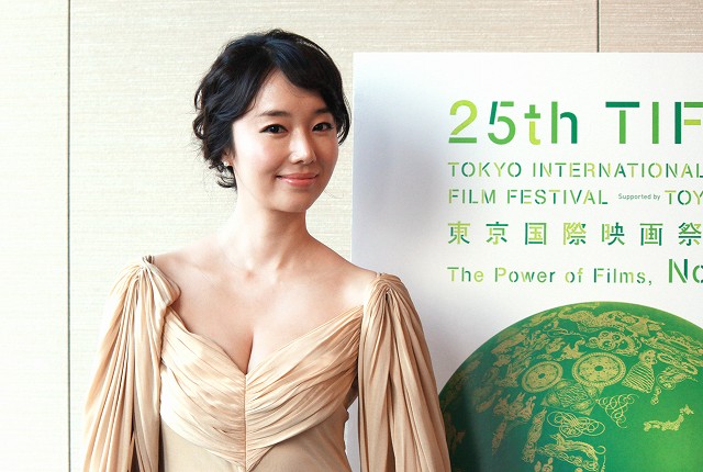 インタビュー】韓国人気歌手で女優のイ・ジョンヒョン、東京国際映画祭