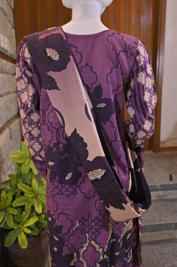 3-Piece Suit | Embroidered & digitally printed Khaddar | Readymade