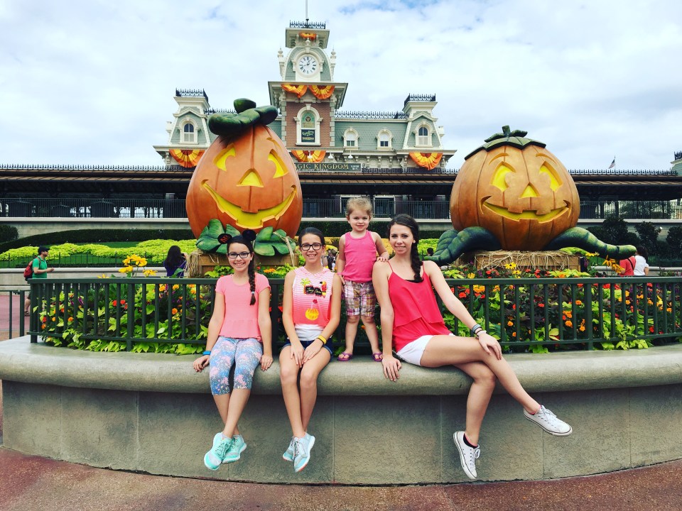 Why Disney World in the Fall www.karenshoufler.com