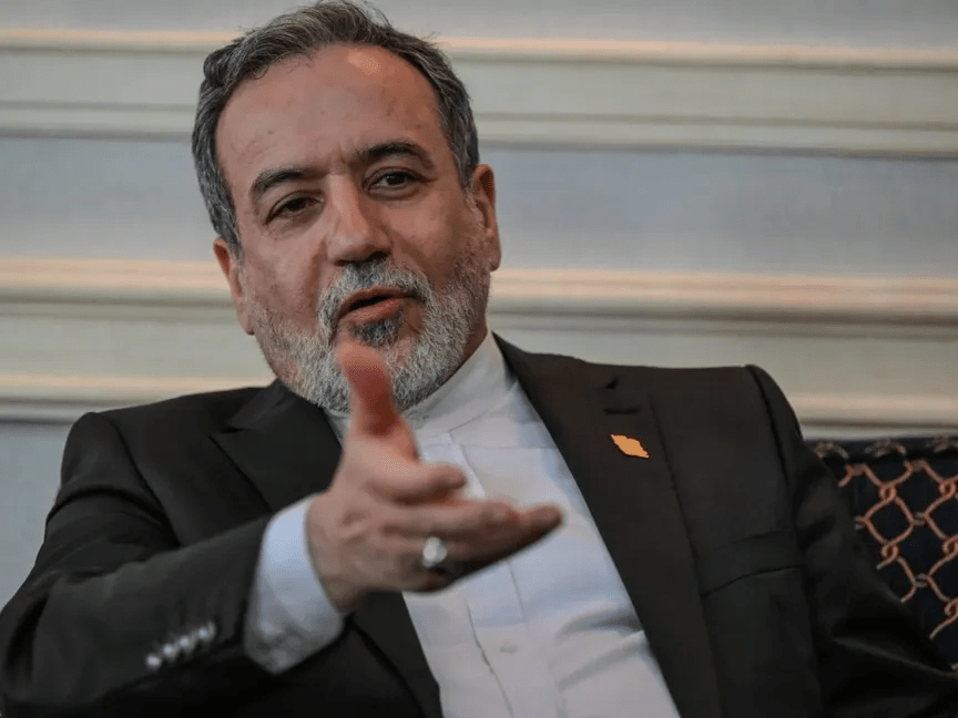لا صحة لتصريحات منسوبة لعراقجي حول "استجداء" بشار الأسد للدعم المالي
