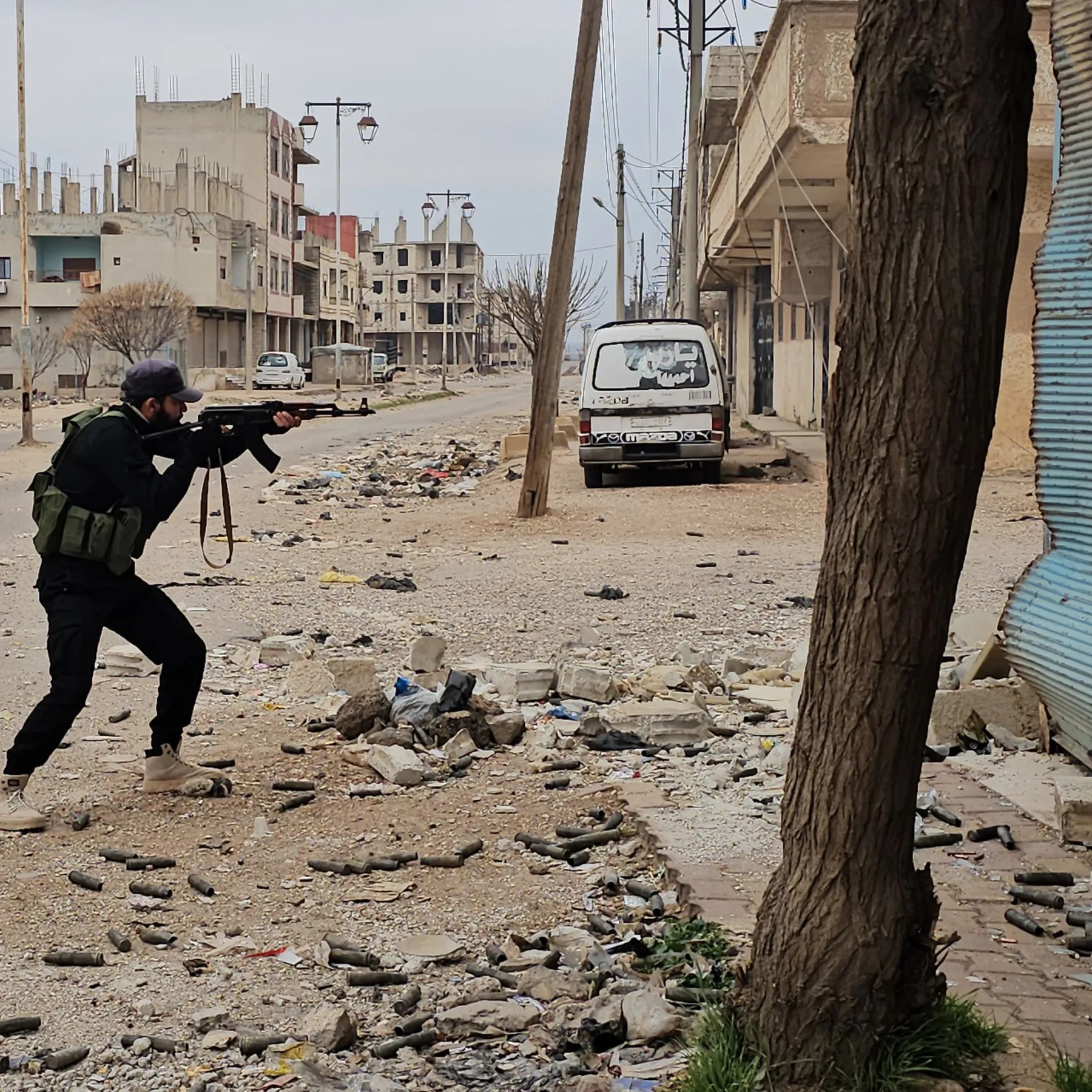 ما حقيقة فيديو اشتباكات داخلية بين القوات الحكومية السورية في الصنمين؟
