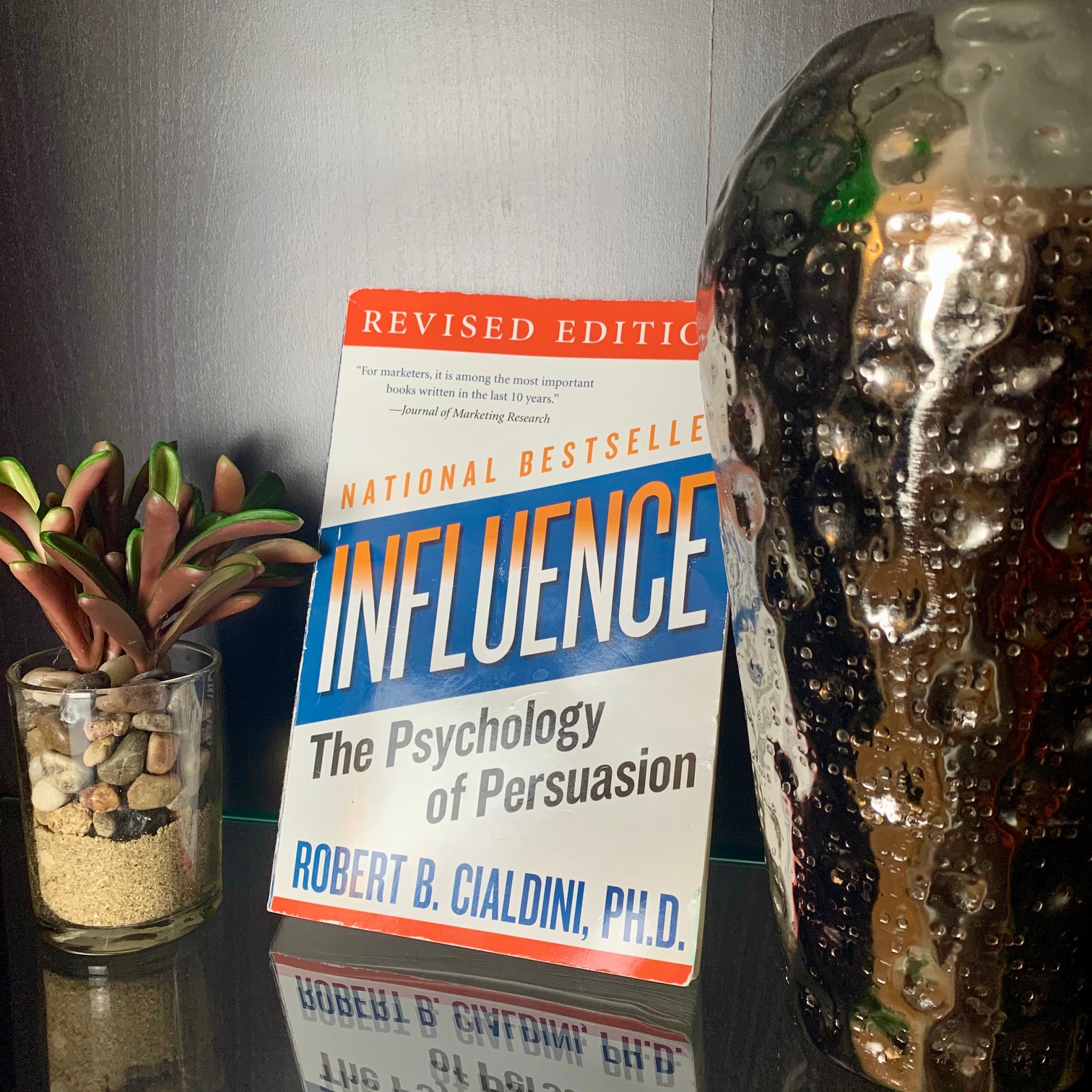 Influence:-The-Psychology-Of-Persuasion