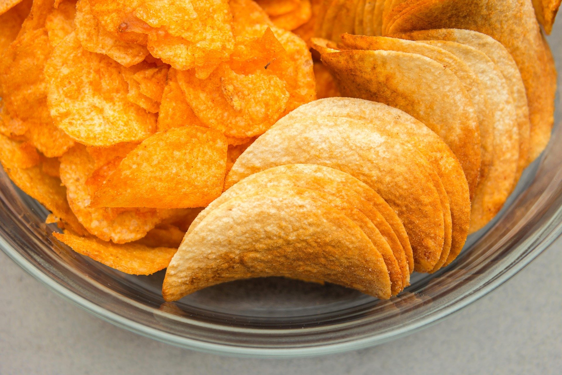 Why Food Gets Stuck In Our Teeth (And How To Prevent It)