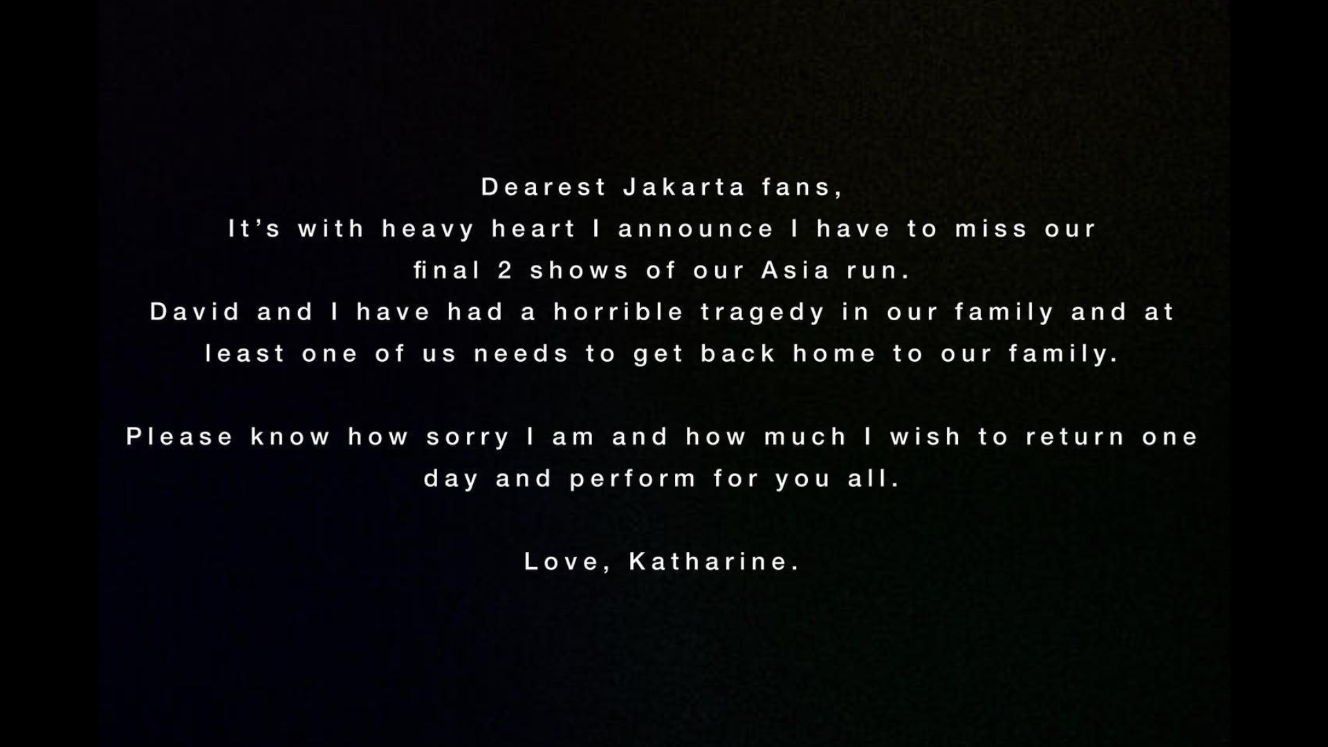 katharine-mcphee-leaves-asia-tour-due-to-family-tragedy