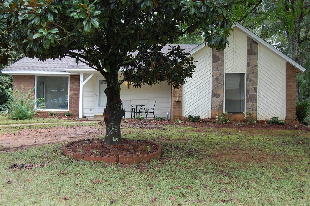 302 Gardenia Rd