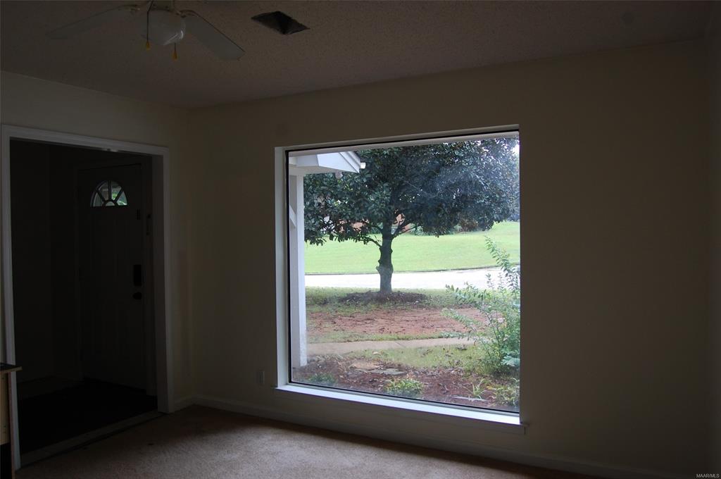 302 Gardenia Rd